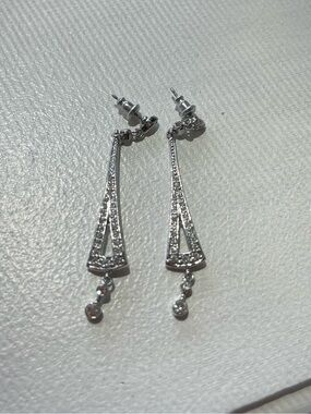 Elegant Silver Drop Dangle Earrings - Sparkling Clear Stones